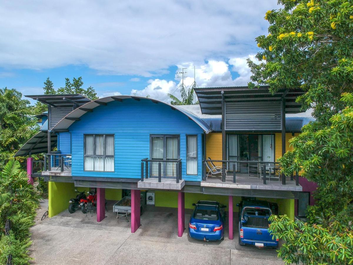 Dreamcatcher Beach-Side Apartments Port Douglas Exterior photo