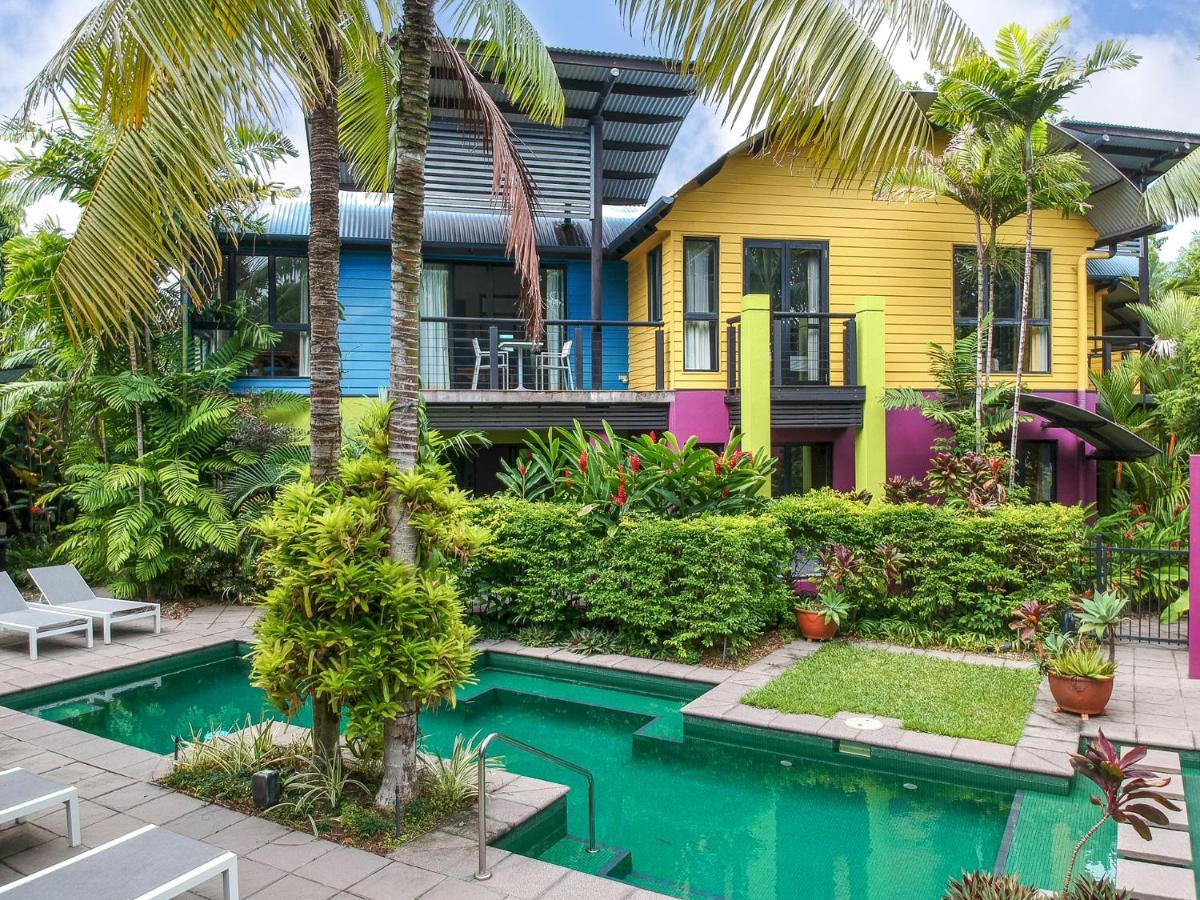 Dreamcatcher Beach-Side Apartments Port Douglas Exterior photo